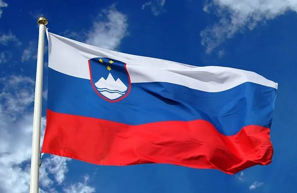 Словенія висилає 33 російських дипломатів