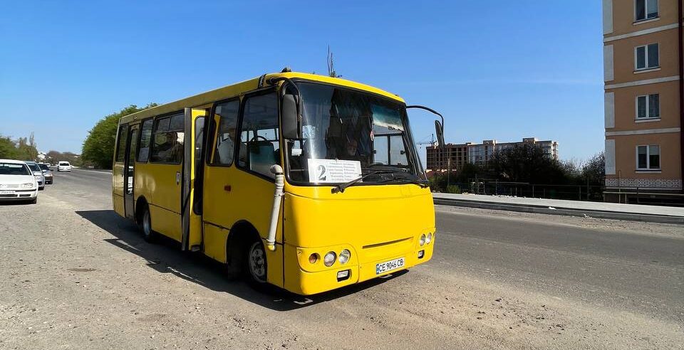 15 вересня у Чернівцях почнуть курсувати автобуси двох маршрутів