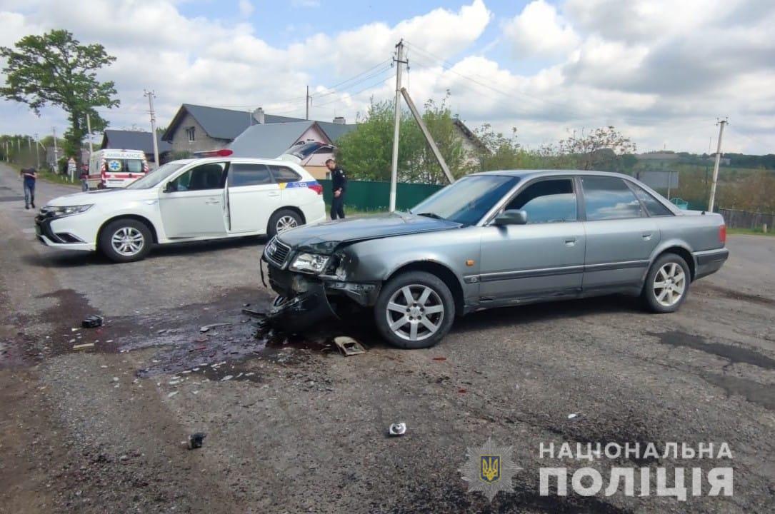 У Чернівецькому районі зіткнулись два легкових автомобілі