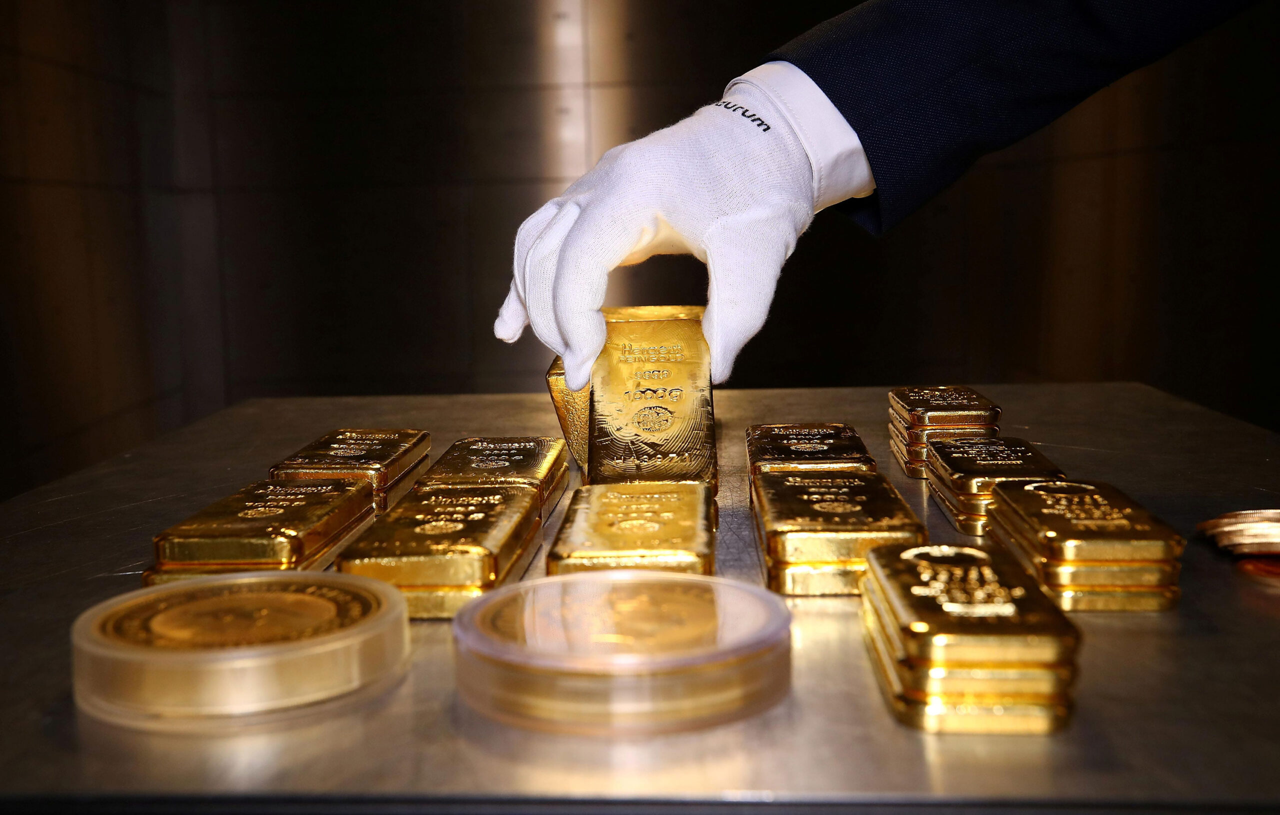 США запровадили заборону на імпорт російського золота