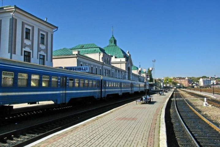 Час у дорозі збільшиться орієнтовно на 5 годин: поїзд “Чернівці—Полтава” змінює маршрут