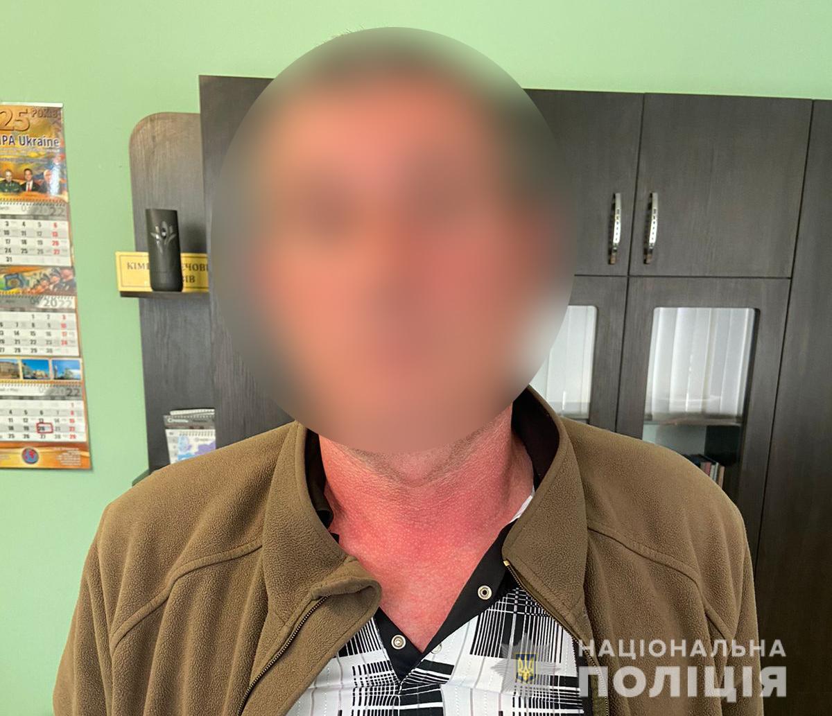 Завдав збитків на 30 тисяч: на Буковині судитимуть чоловіка, який викрав телефон продавчині