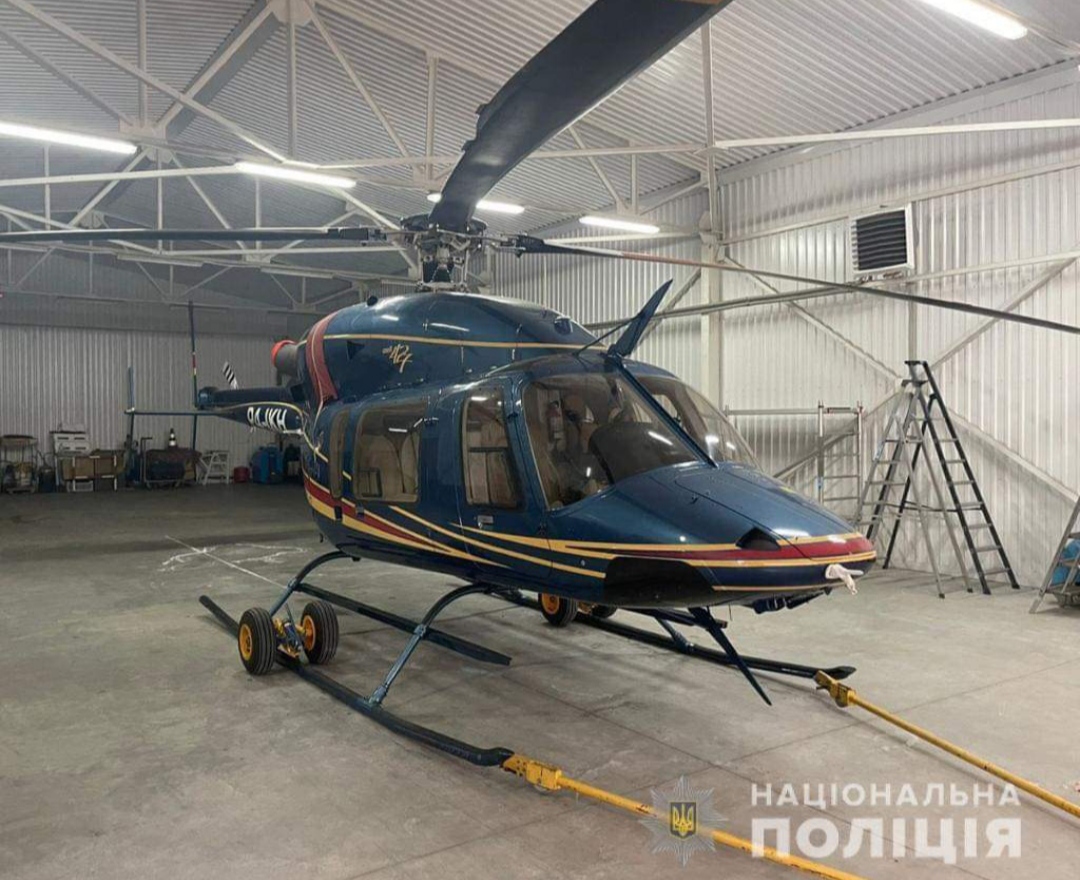 Літак та гелікоптер Медведчука віддали на потреби захисників
