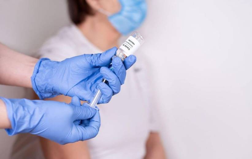 Щеплення проти коронавірусу триває: які вакцини є на Буковині