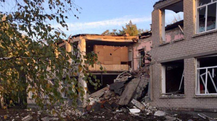Нескінченний терор цивільних: за годину росіяни знищили дві школи на Запоріжжі