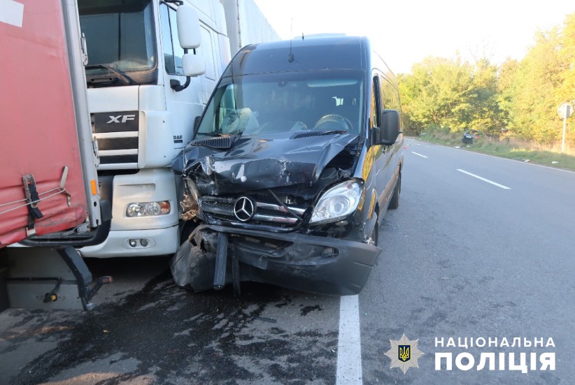У Чернівецькому районі сталися дві аварії: є потерпілі