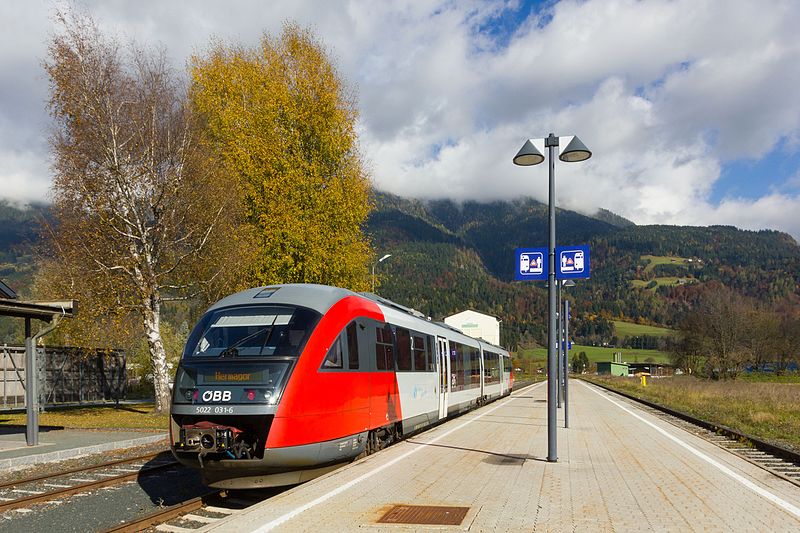 Австрійська залізниця скасувала безкоштовний проїзд для українців, за одним винятком