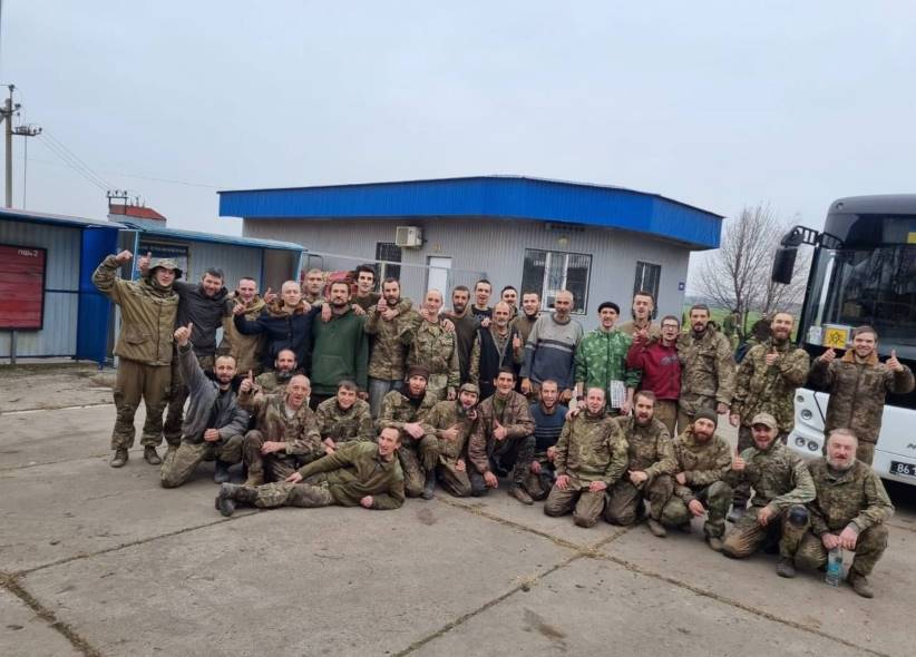 Відбувся обмін полоненими: Україна повернула ще 45 воїнів ЗСУ