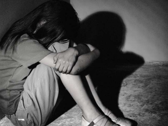 У Чернівцях підозрюють батька у зґвалтуванні 11-річної доньки