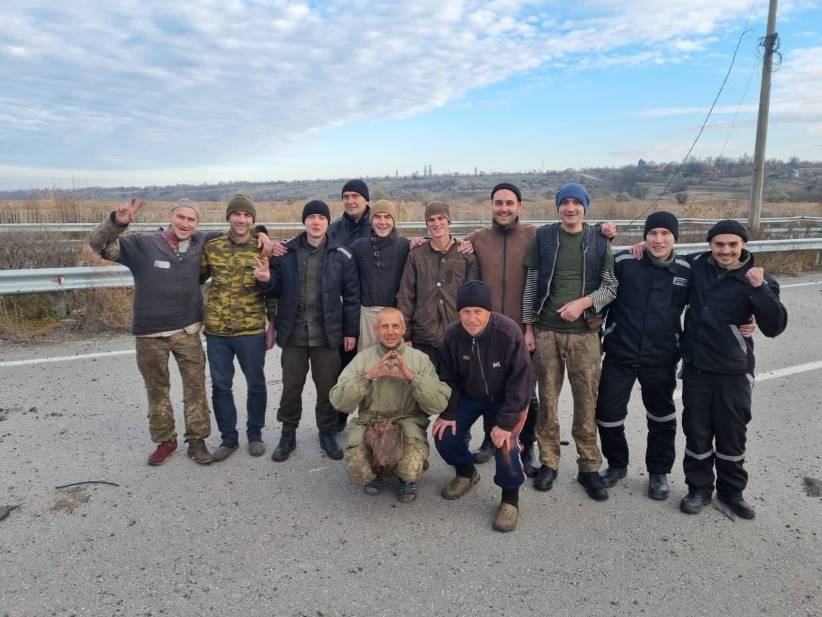 З полону звільнили 107 українських захисників
