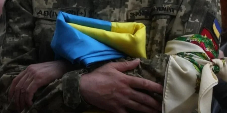 На війні з рф Україна втратила 100 тисяч військових та 20 тисяч цивільних — глава Єврокомісії