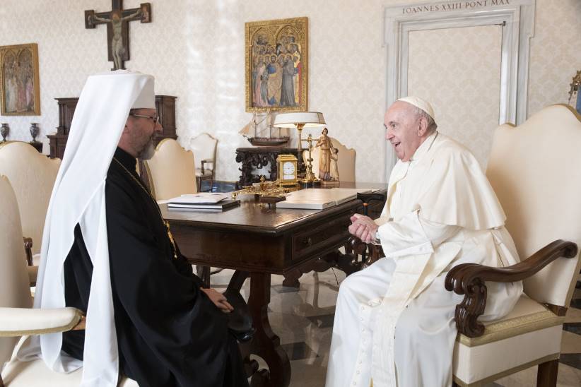 Глава УГКЦ привіз Папі Римському частину російської міни