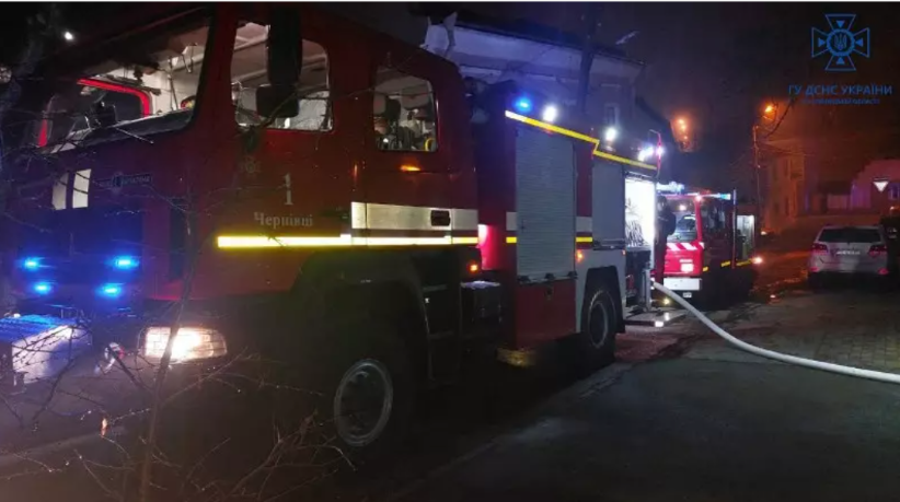 У Чернівцях пожежники врятували жінку, яка отруїлась чадним газом