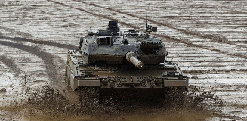 Німецька влада таки ухвалила рішення відправити в Україну бойові танки Leopard 2 – Spiegel