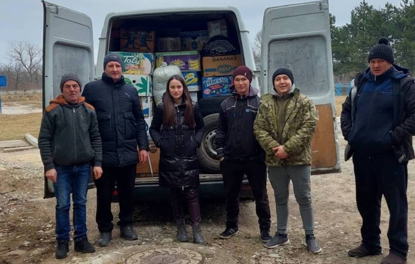 Тепловізори, генератори,  окопні свічки та їжа: жителі Сокирянщини передали допомогу захисникам
