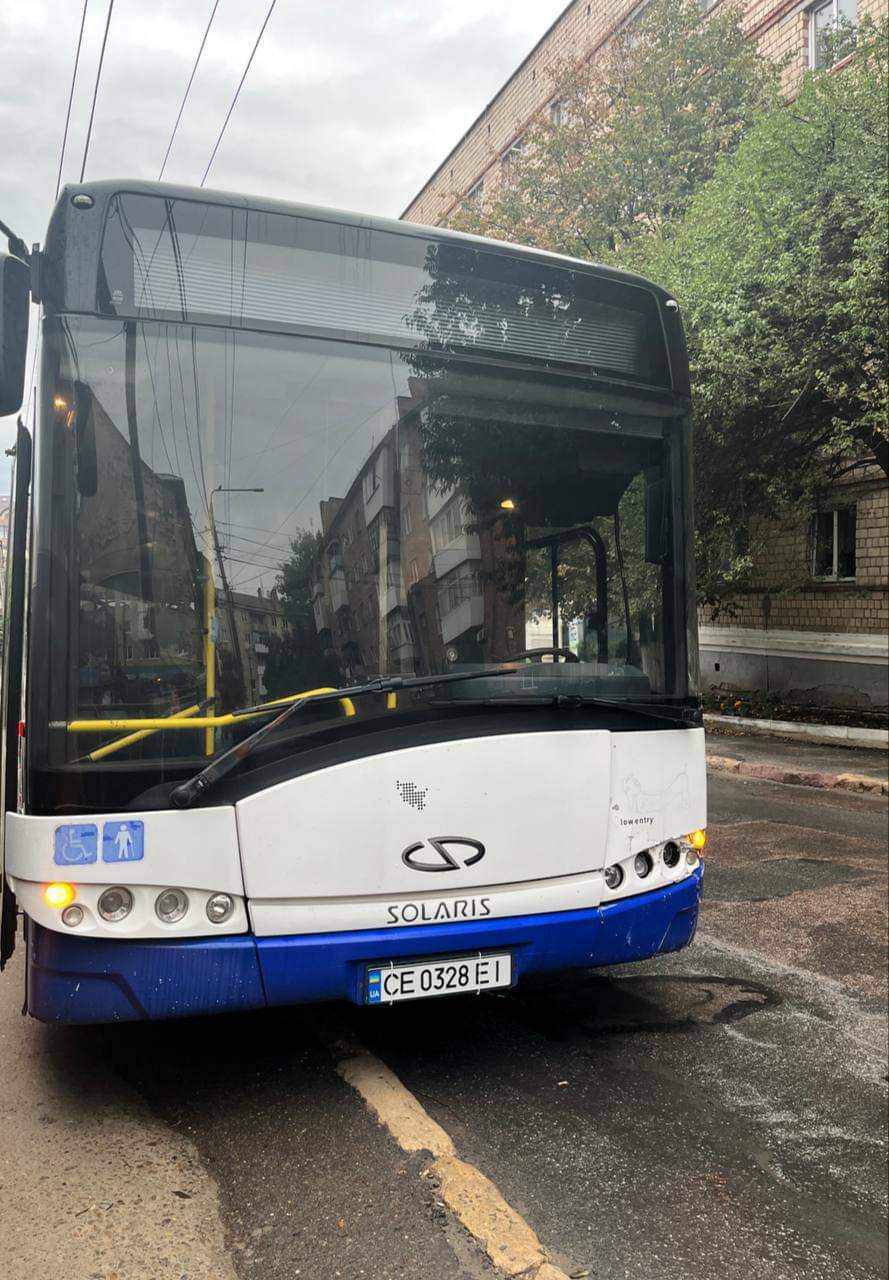 У Чернівцях з 20 лютого автобуси № 21 курсуватимуть за подовженим маршрутом до вул. Рівненської