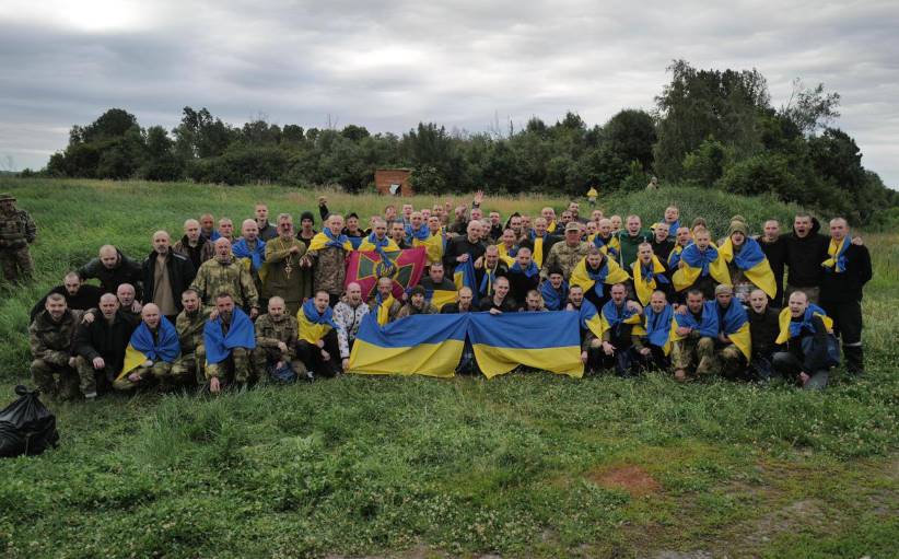 Ще 95 українських захисників повернулися з полону