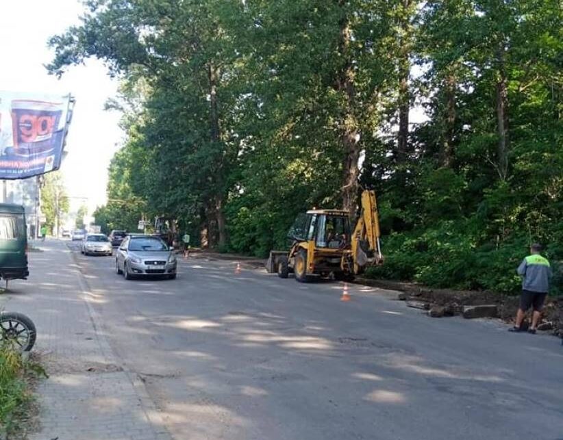 У Чернівцях розпочали ремонт вулиці Маланчука: можливі ускладнення у русі