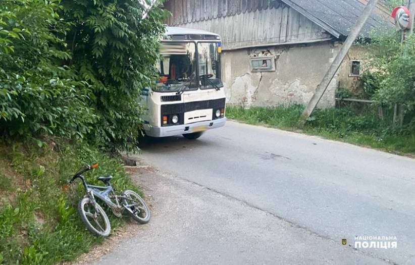 У Чернівцях поліціянти розслідують ДТП, в якій травмувався малолітній велосипедист