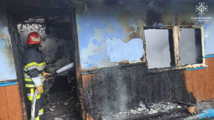 У Чернівецькій області протягом доби ліквідовано 5 пожеж, на одній з них загинув чоловік