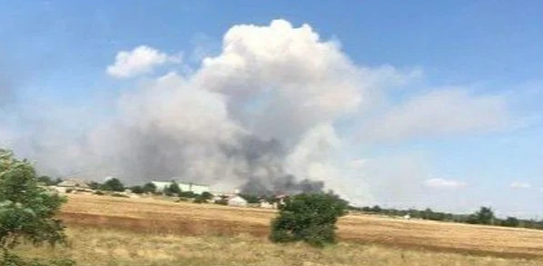 У Криму безпілотники атакували нафтобазу й аеродром, на місці велика пожежа — ЗМІ