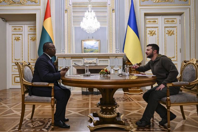 Зеленський провів телефонну розмову із президентом Гвінеї-Бісау