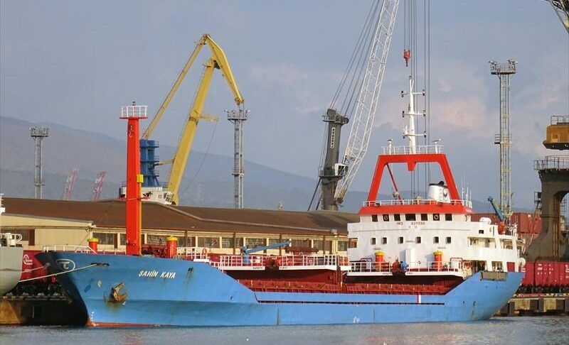 Росіяни стверджують, що відкрили вогонь по цивільному судну у Чорному морі, що прямувало в український порт