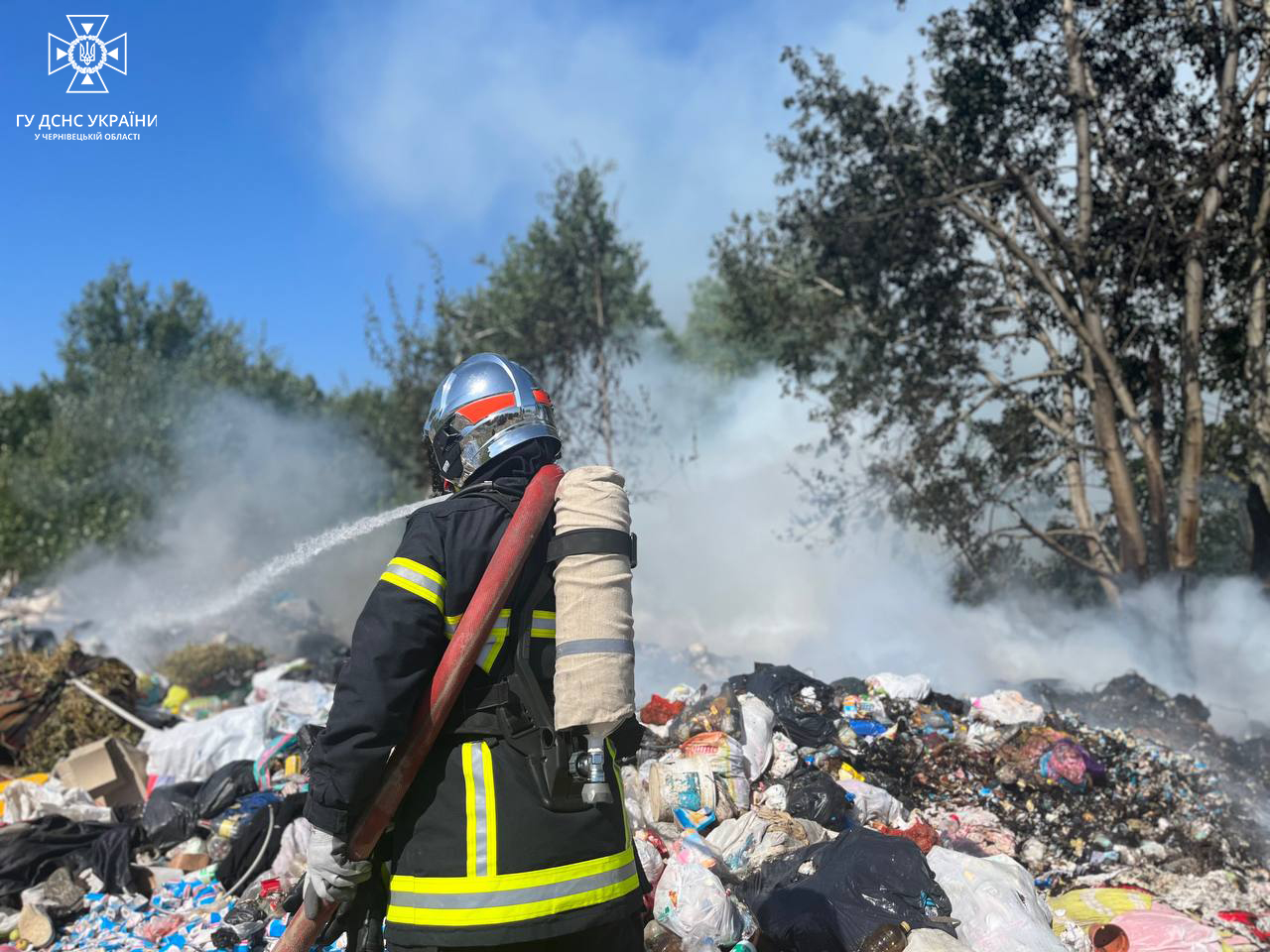 На території Буковини рятувальники ліквідували 9 пожеж