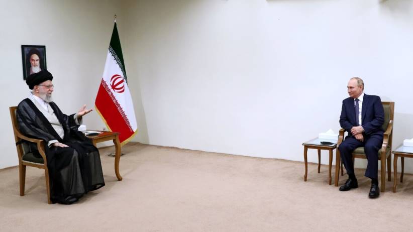 Президент Ірану заперечує відправку безпілотників та іншої зброї до росії