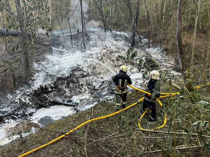 Кількість постраждалих внаслідок прориву нафтопроводу на Прикарпатті зросла до дев’яти