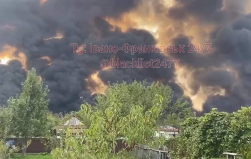 На Івано-Франківщині вибухнув нафтопровід