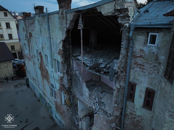Будинок, що обвалився на вулиці Руській планують повністю зносити
