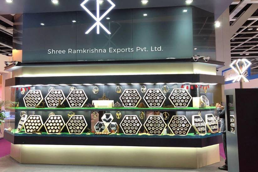 НАЗК виключило з переліку міжнародних спонсорів війни індійського виробника діамантів