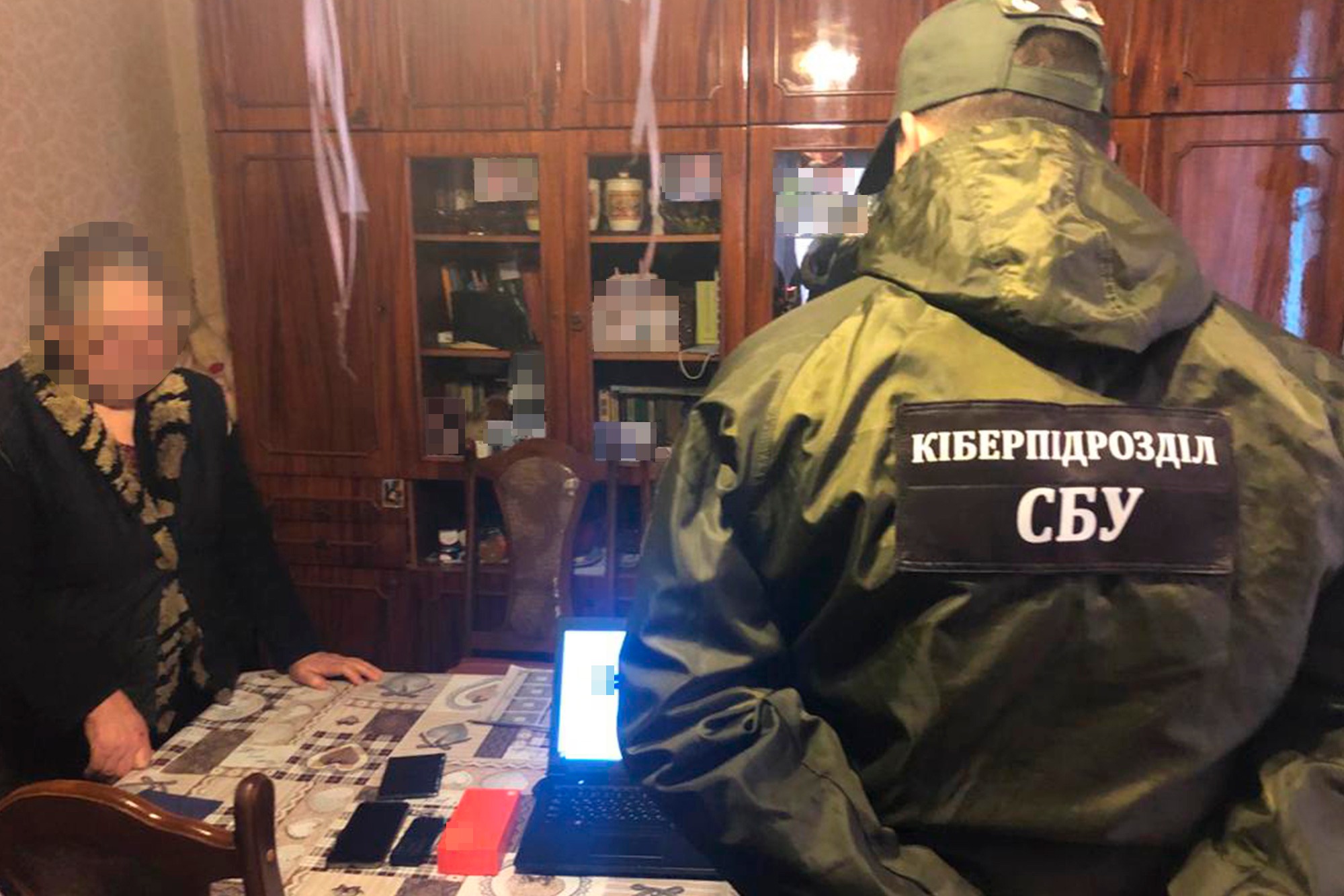 Заперечували збройну агресію рф проти України: четверо буковинців одержали підозру