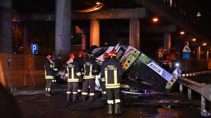 Аварія з автобусом в Італії: пʼятеро українців загинули, є травмовані