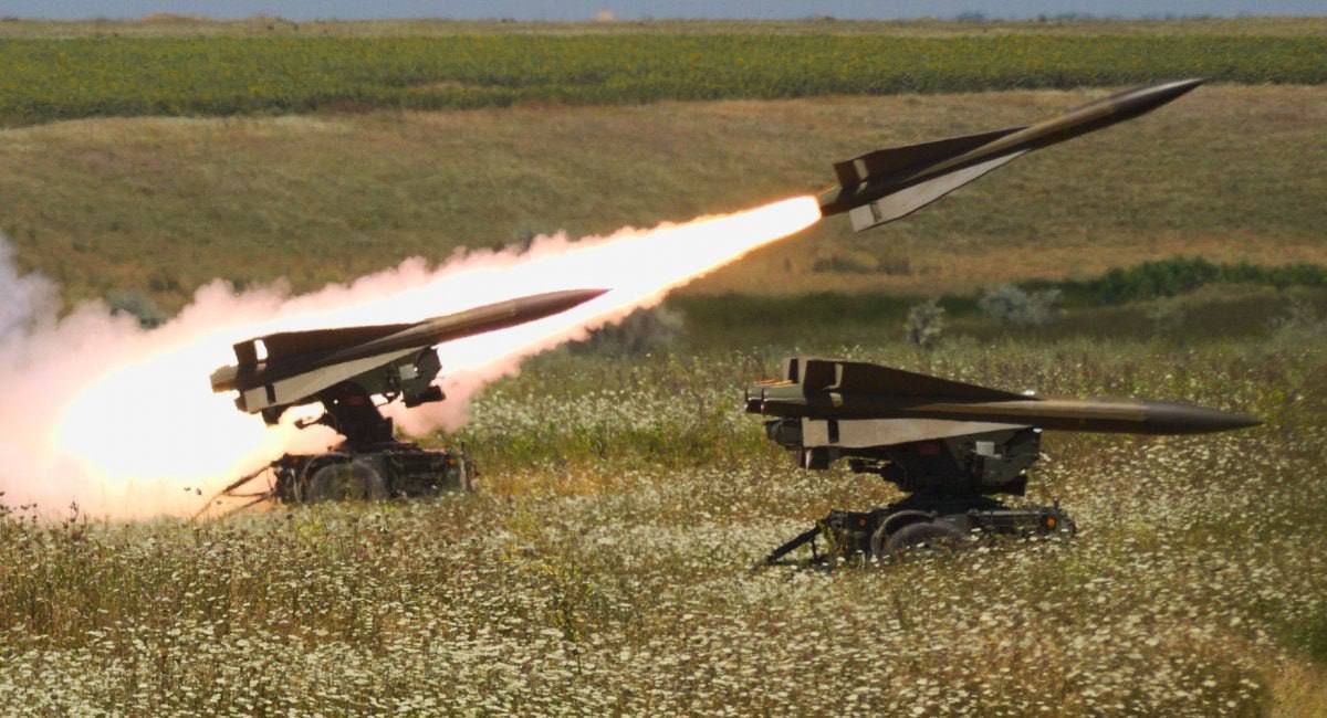 Іспанія передасть Україні ЗРК Hawk та боєприпаси 155 і 105 калібрів