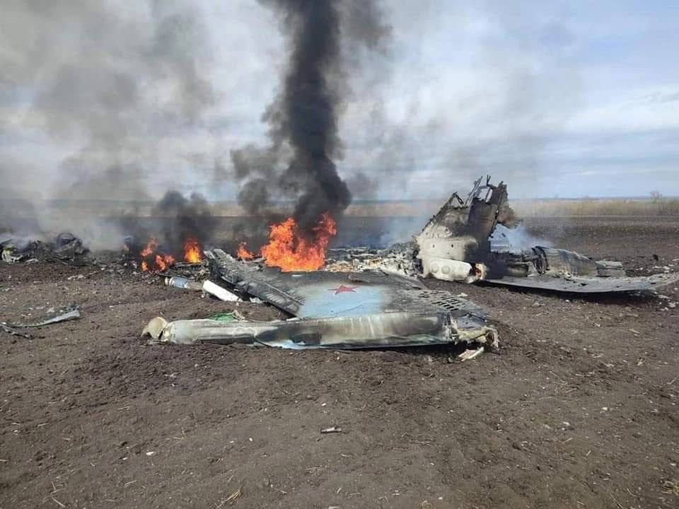 Українські захисники на Таврійському напрямку збили російський штурмовик Су-25