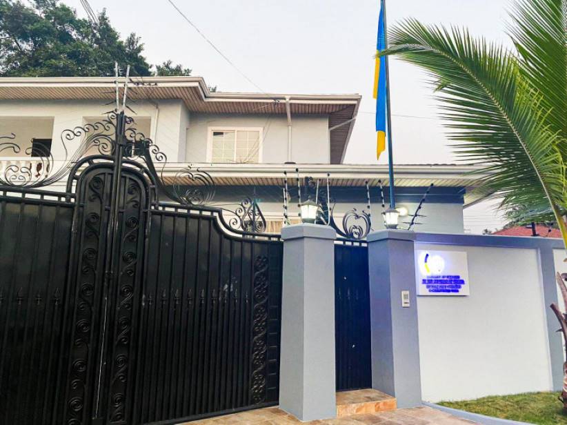 У Гані запрацювало посольство України