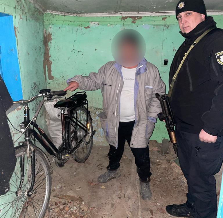 Поліціянти Буковини оперативно прзшукали чоловіка, який викрав електровелосипед