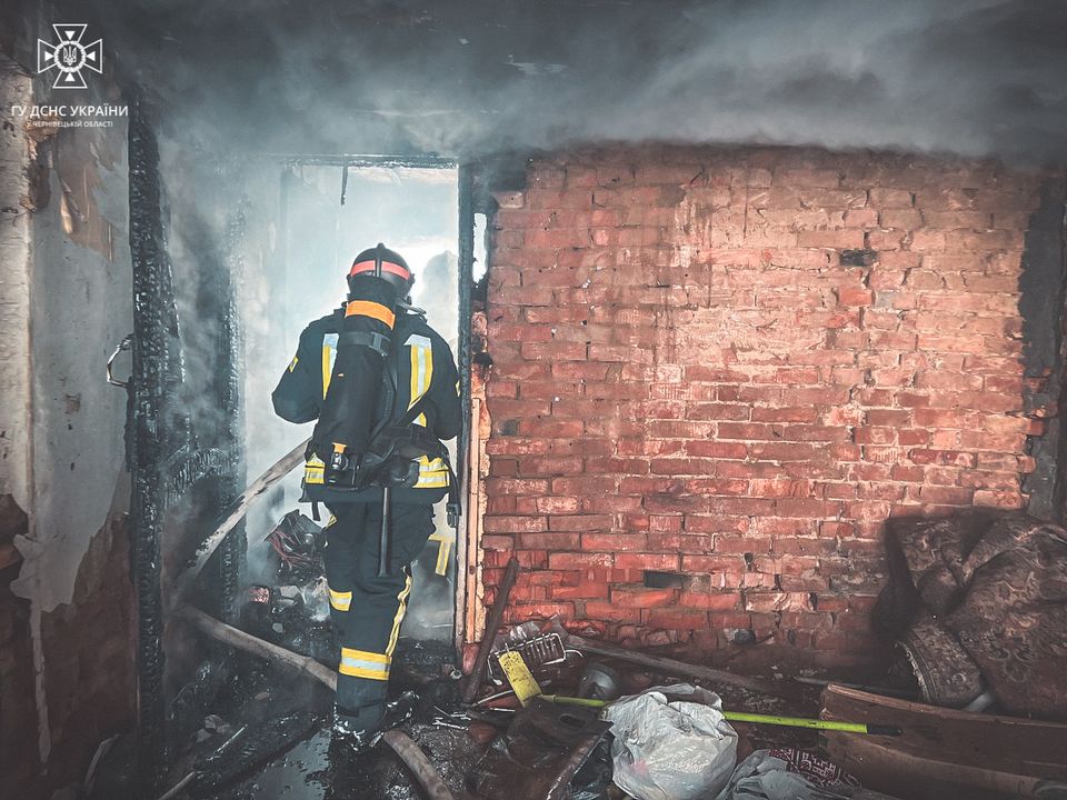 За минулу добу на Буковині сталися 4 пожежі, одна з них у магазині