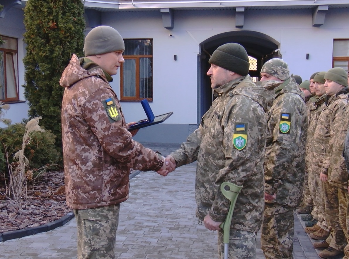 Військовослужбовець з Буковини отримав нагороду від Міністерства оборони України
