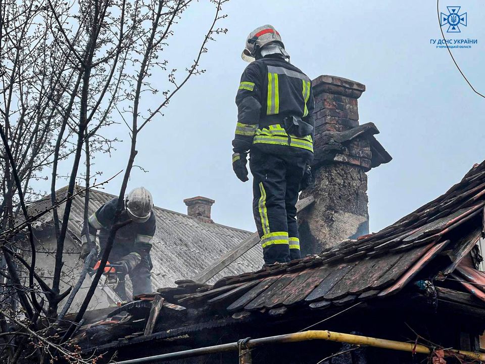 За минулу добу рятувальники на Буковині ліквідували 4 пожежі