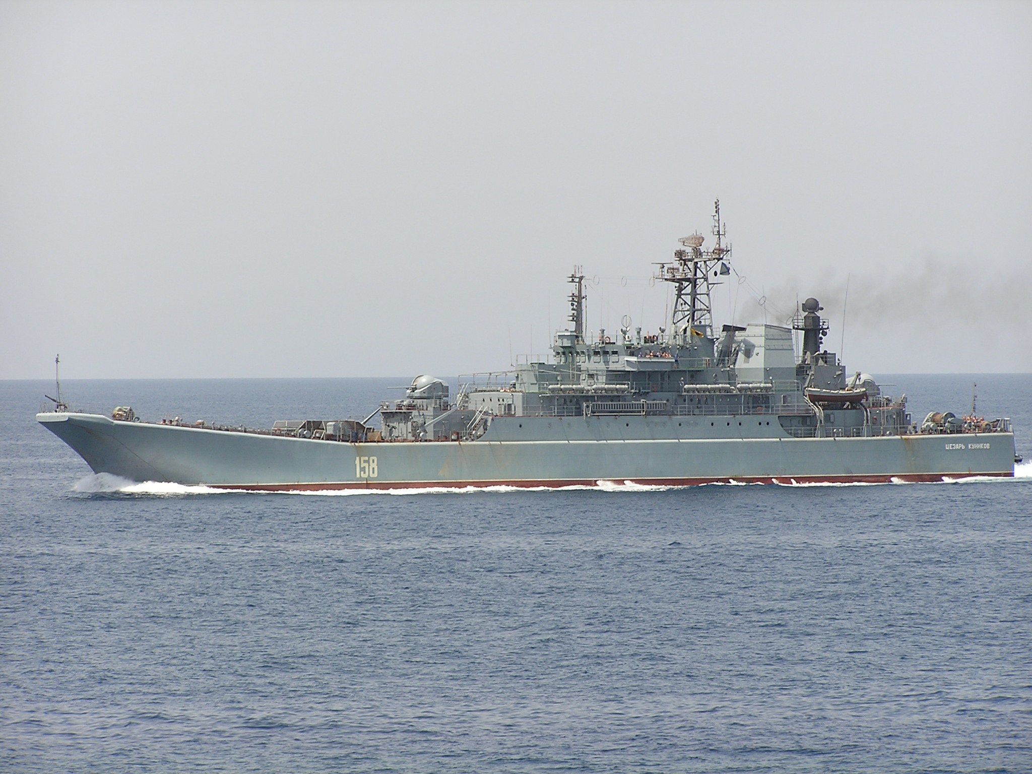 Вибухи у тимчасово окупованому Криму: знищено великий десантний російський корабель