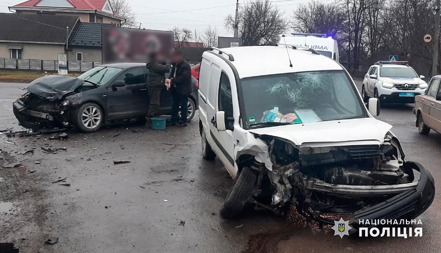 У Новоселиці сталася аварія з потерпілими