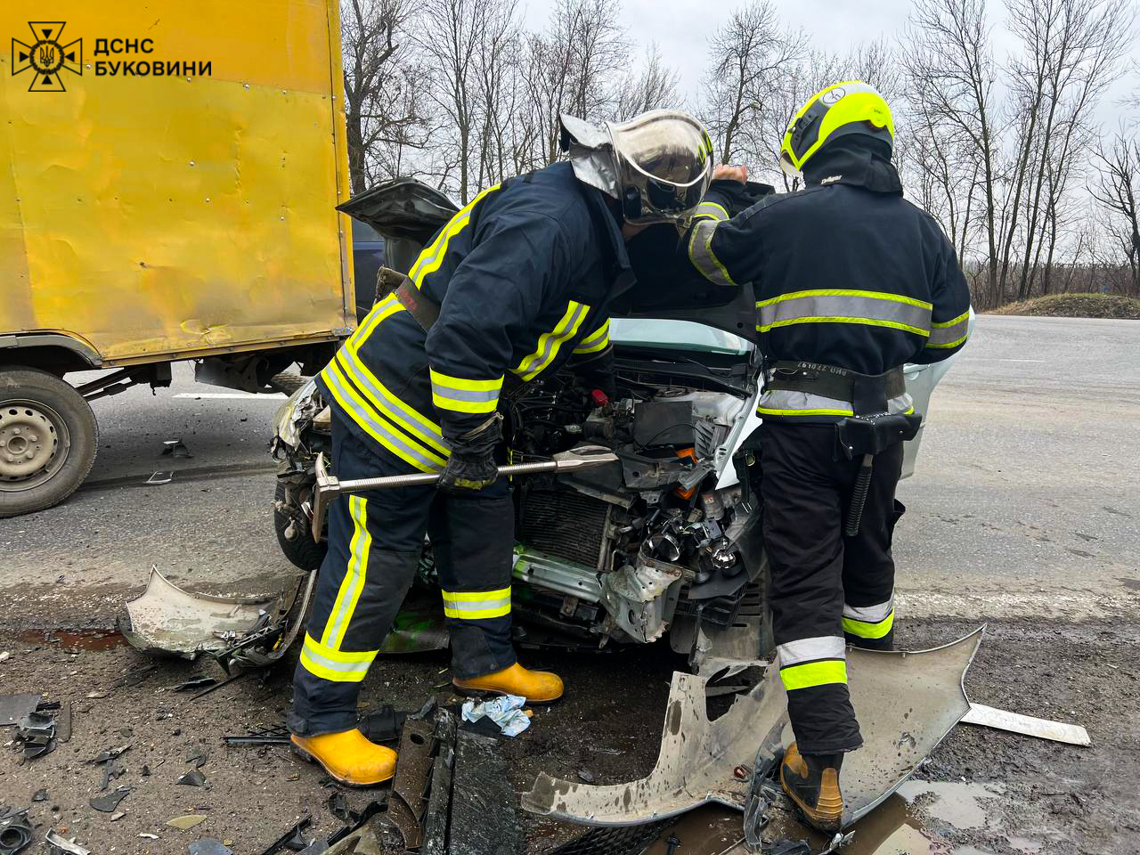 На Буковині рятувальники залучались для забезпечення пожежної безпеки при ДТП