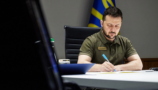 Зеленський підписав закон, який спрощує отримання статусу учасника бойових дій
