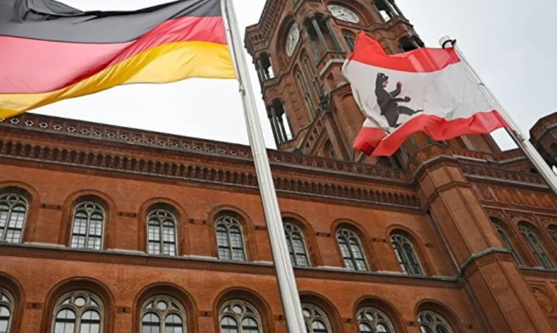 Українці можуть залишатися у Німеччині з недійсним паспортом — Сенат Берліну