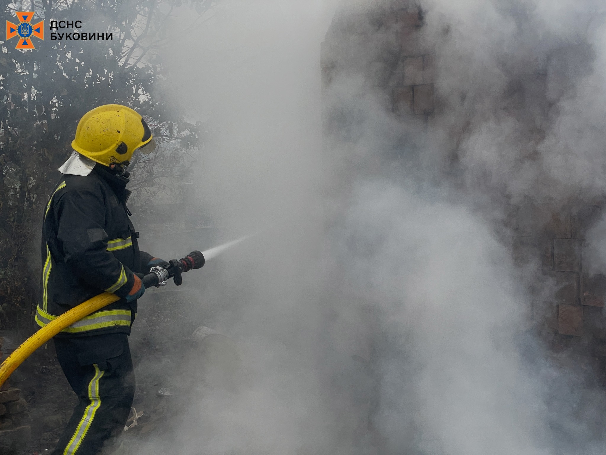 За минулу добу на Буковині сталося 8 пожеж