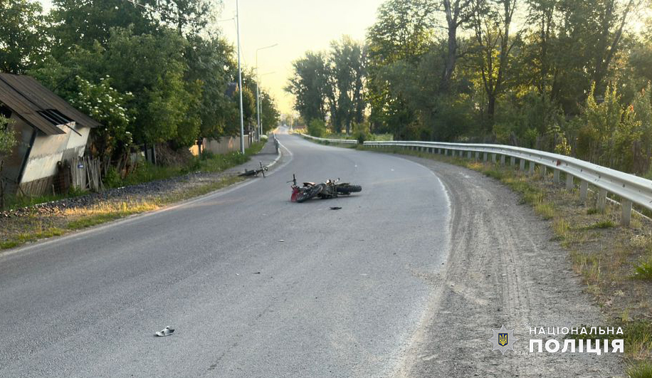 На Буковині сталася ДТП з потерпілим мотоциклістом