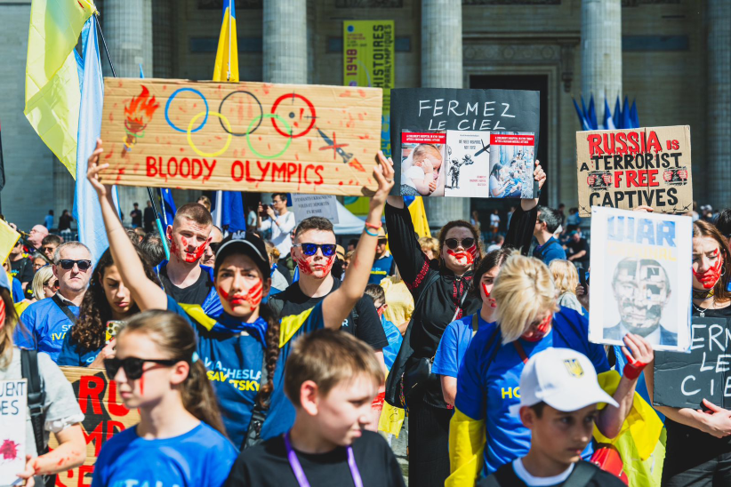 У Парижі пройшов марш вшанування українських спортсменів